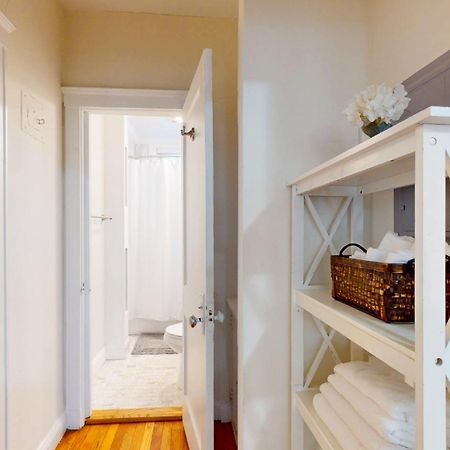 Steps To Longwood Medical,Mbta,Boston,Shopping,Pkg Apartment Brookline Ngoại thất bức ảnh